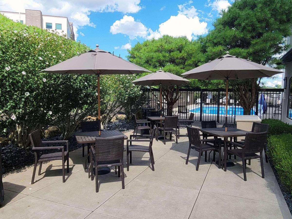 Hampton Inn Greensburg Kültér fotó