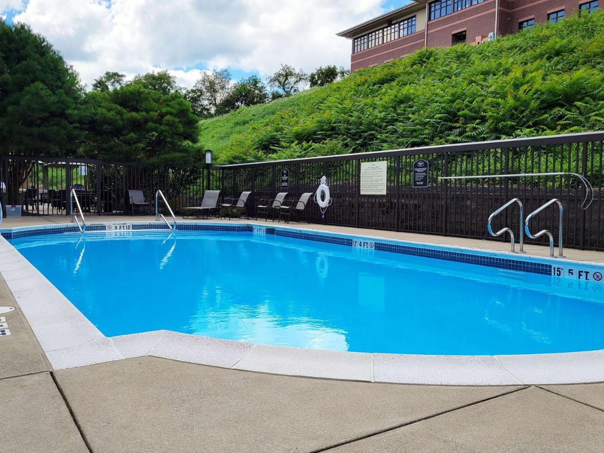 Hampton Inn Greensburg Kültér fotó
