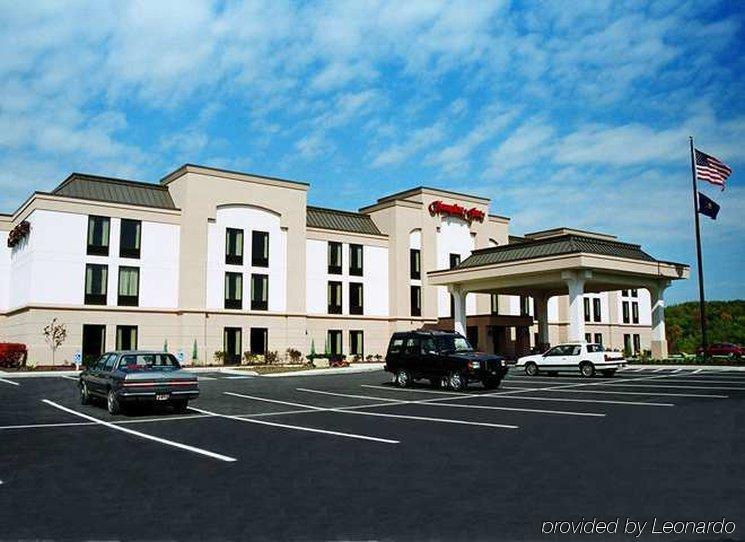 Hampton Inn Greensburg Kültér fotó