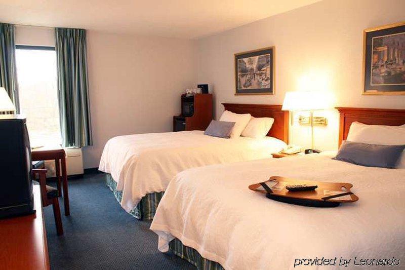 Hampton Inn Greensburg Szoba fotó